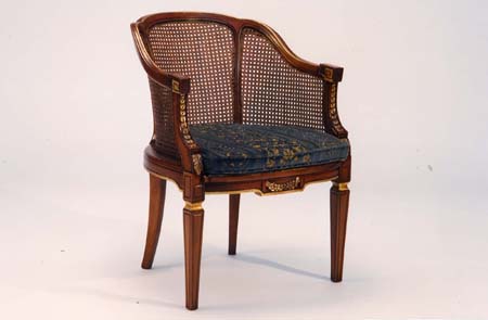 02_043